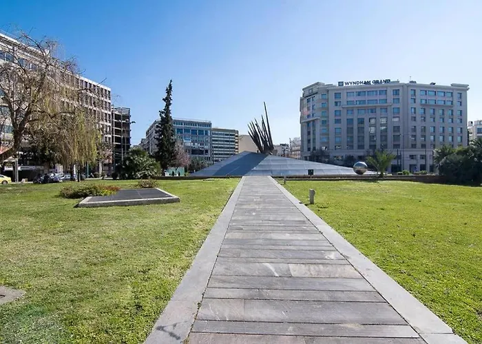 Brilliant Apt Downtown Athens